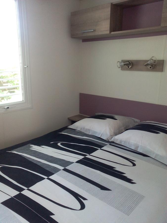 Camping Loisirs Des Groux Mousseaux-sur-Seine Exterior foto