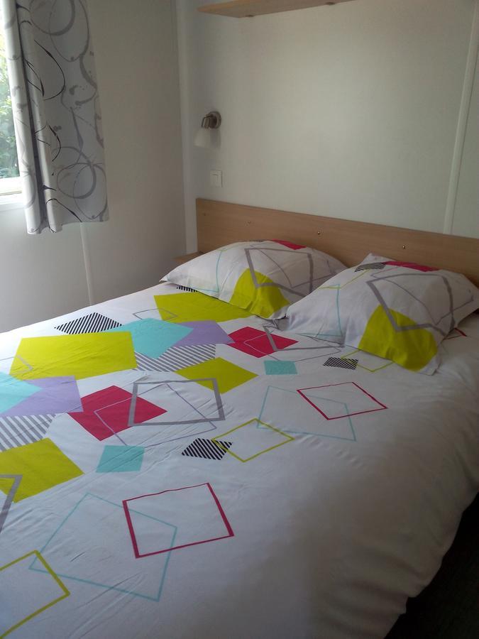 Camping Loisirs Des Groux Mousseaux-sur-Seine Exterior foto