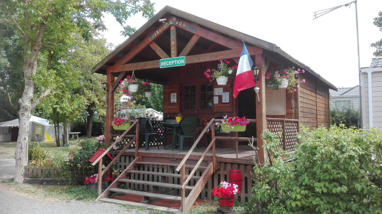 Camping Loisirs Des Groux Mousseaux-sur-Seine Exterior foto