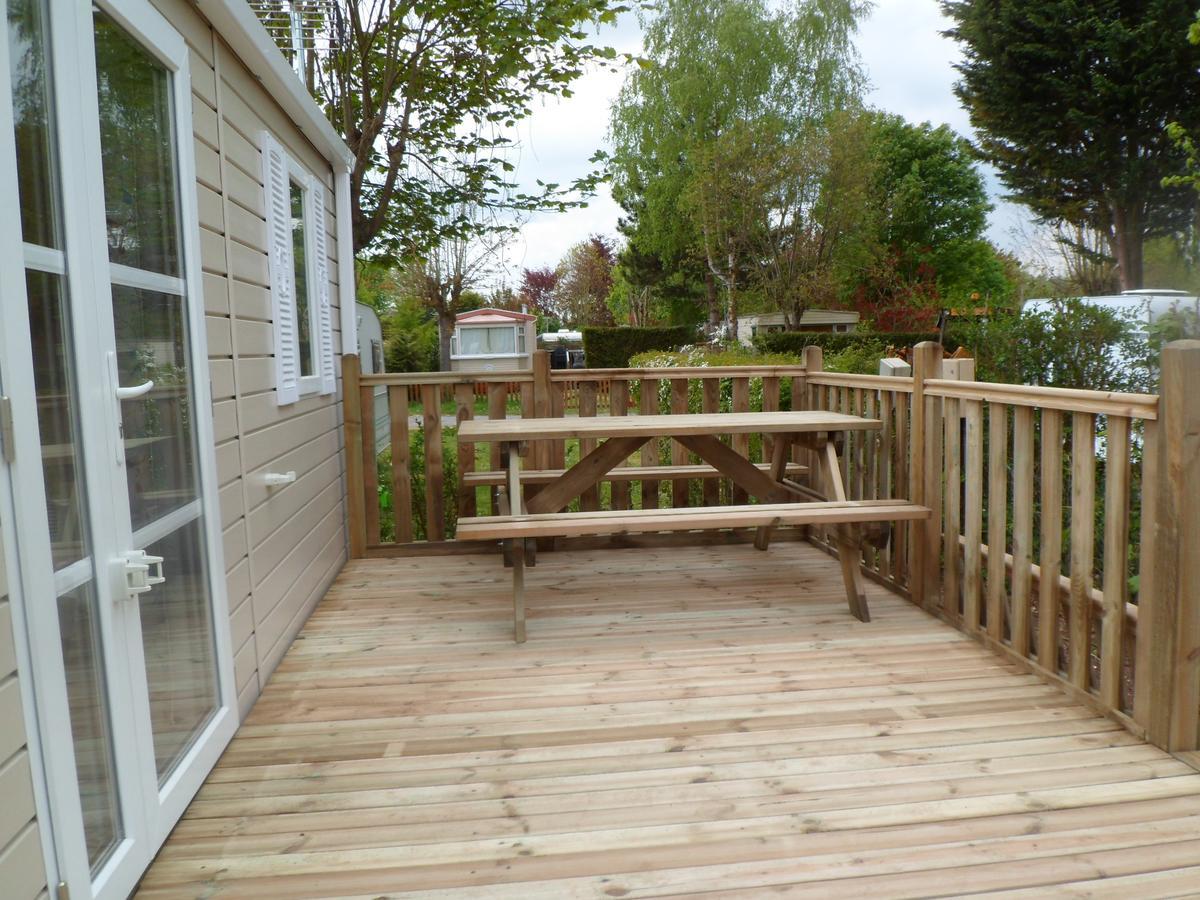 Camping Loisirs Des Groux Mousseaux-sur-Seine Exterior foto
