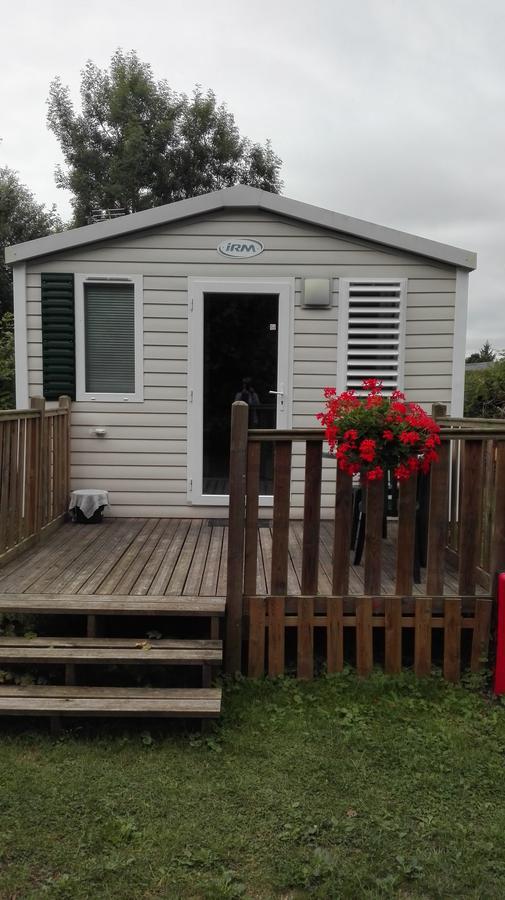 Camping Loisirs Des Groux Mousseaux-sur-Seine Exterior foto