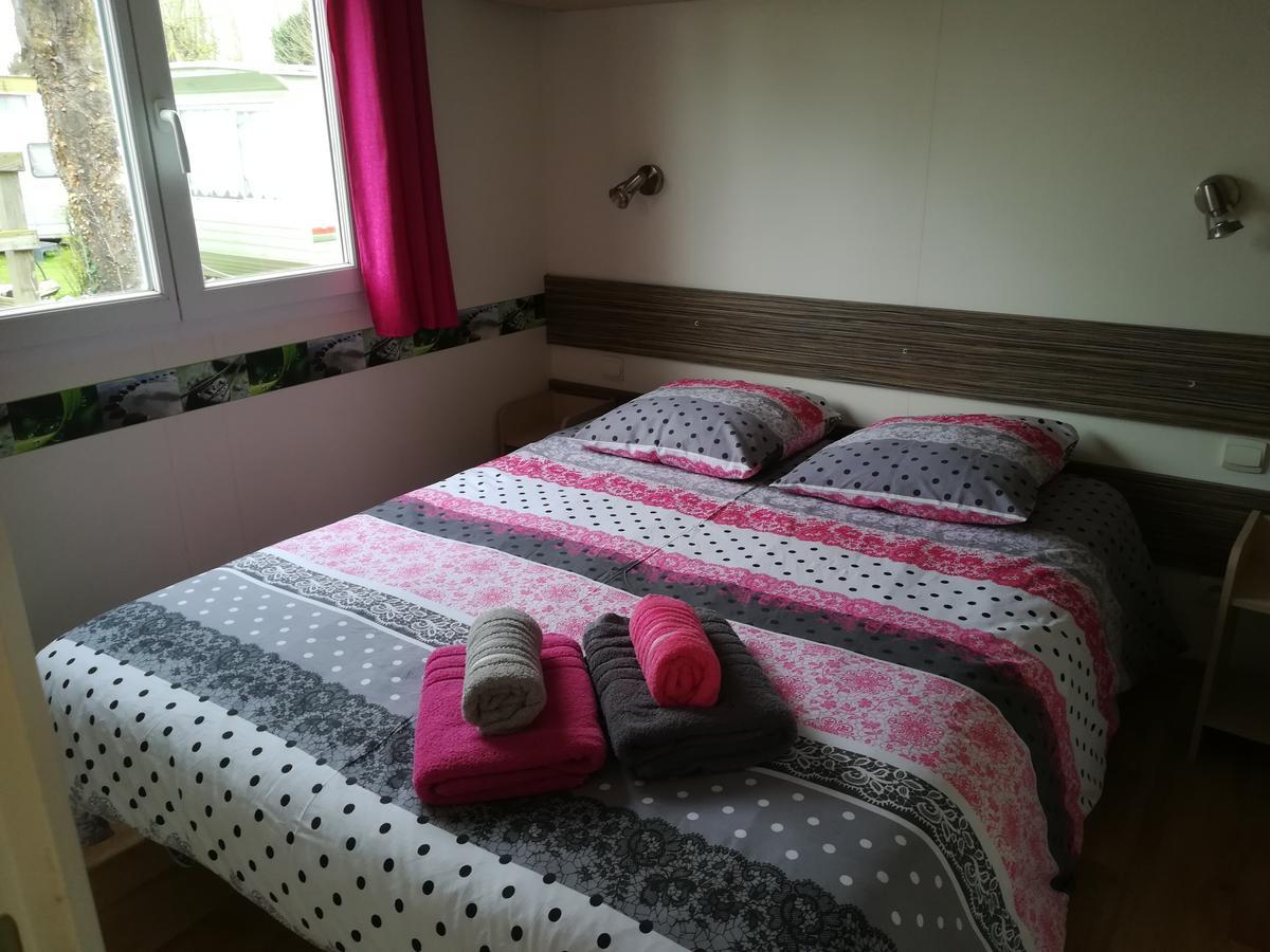 Camping Loisirs Des Groux Mousseaux-sur-Seine Exterior foto