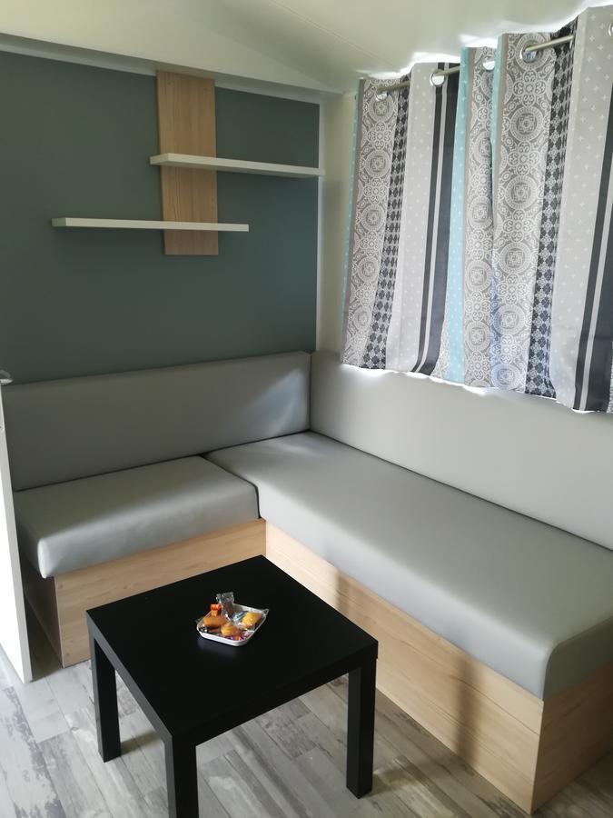 Camping Loisirs Des Groux Mousseaux-sur-Seine Exterior foto