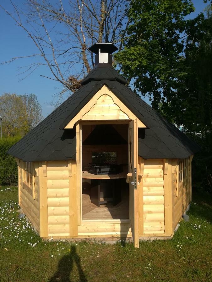 Camping Loisirs Des Groux Mousseaux-sur-Seine Exterior foto